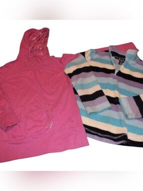 🌀 2/$18🌀 pink hoodie shirt and Gap sweater